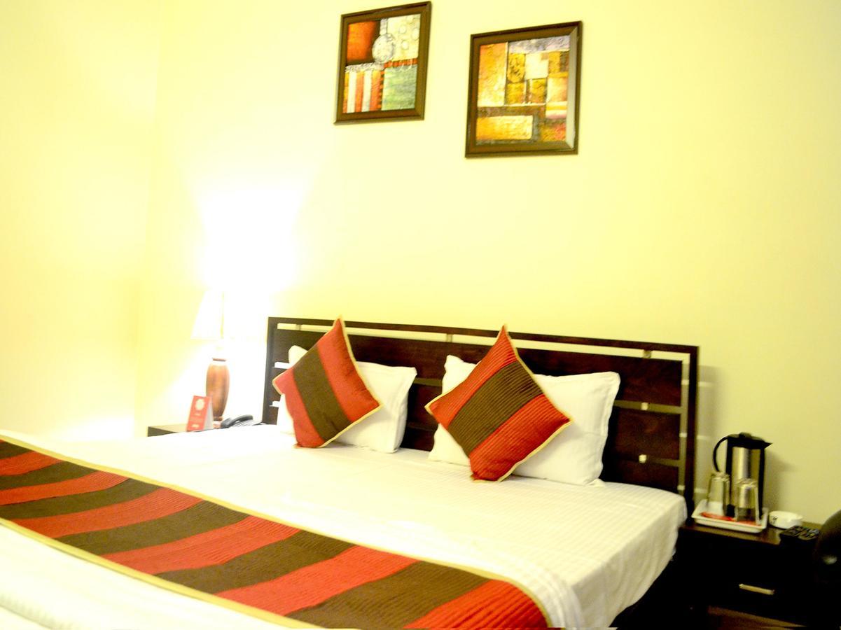 Oyo 4647 Hari Villa Holiday Home Джайпур Екстериор снимка